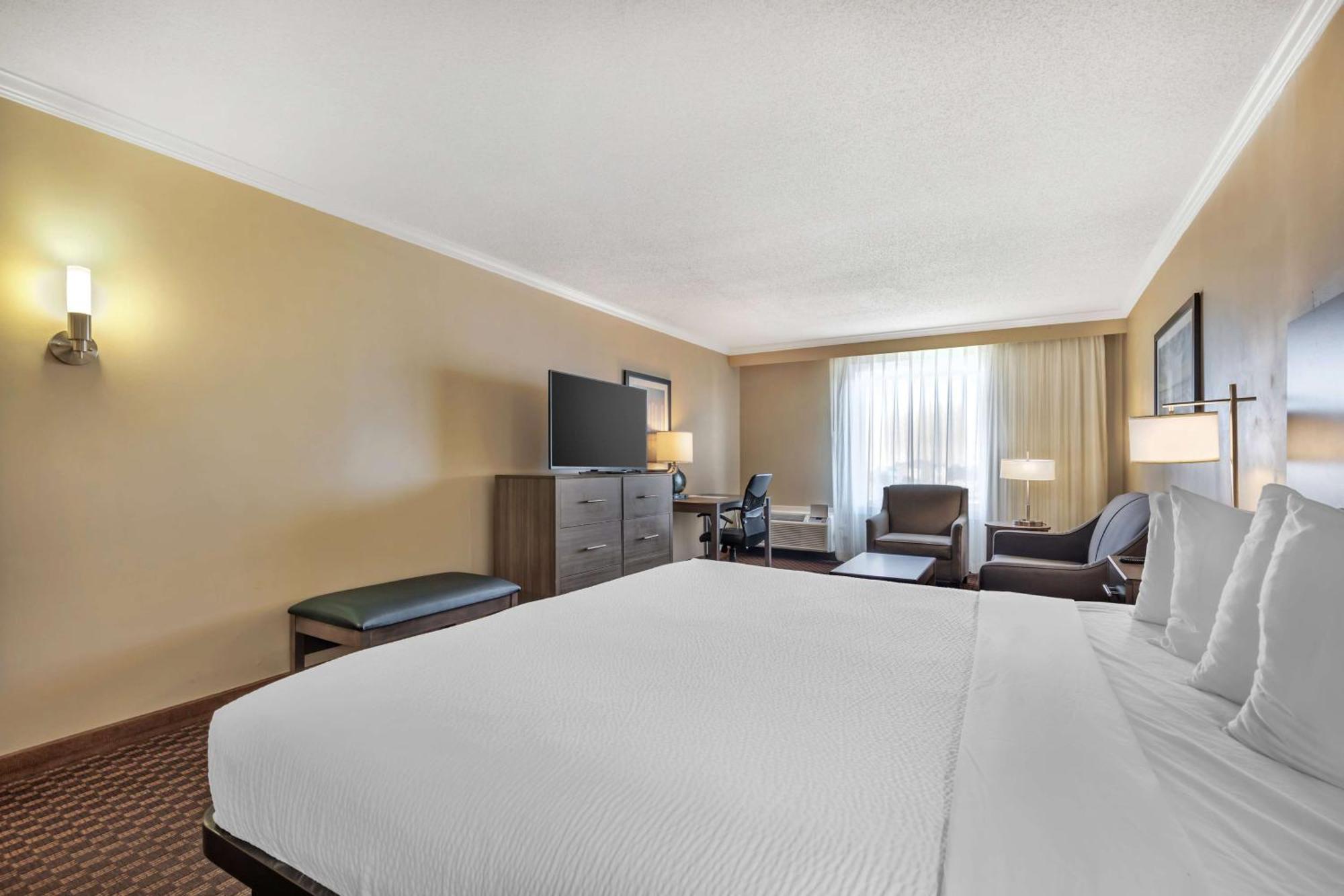 Best Western Ocean City Hotel And Suites Exterior photo